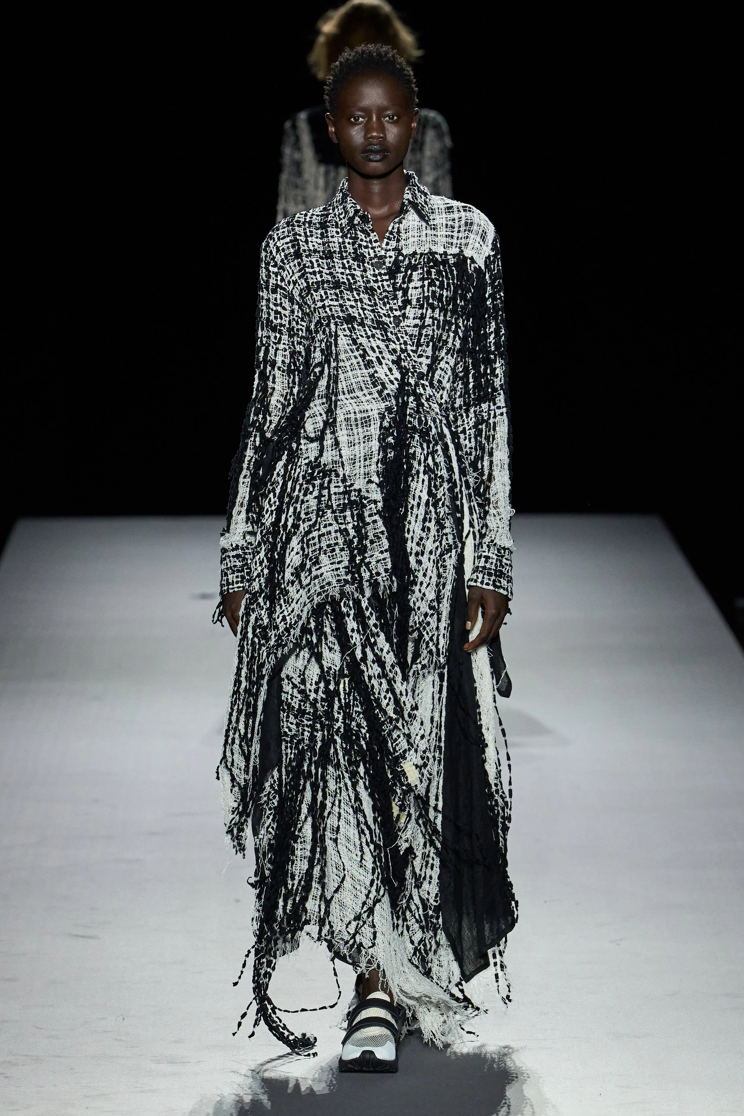 YOHJI YAMAMOTO SS27 - SHOW REPORT - BTB DIGITAL —